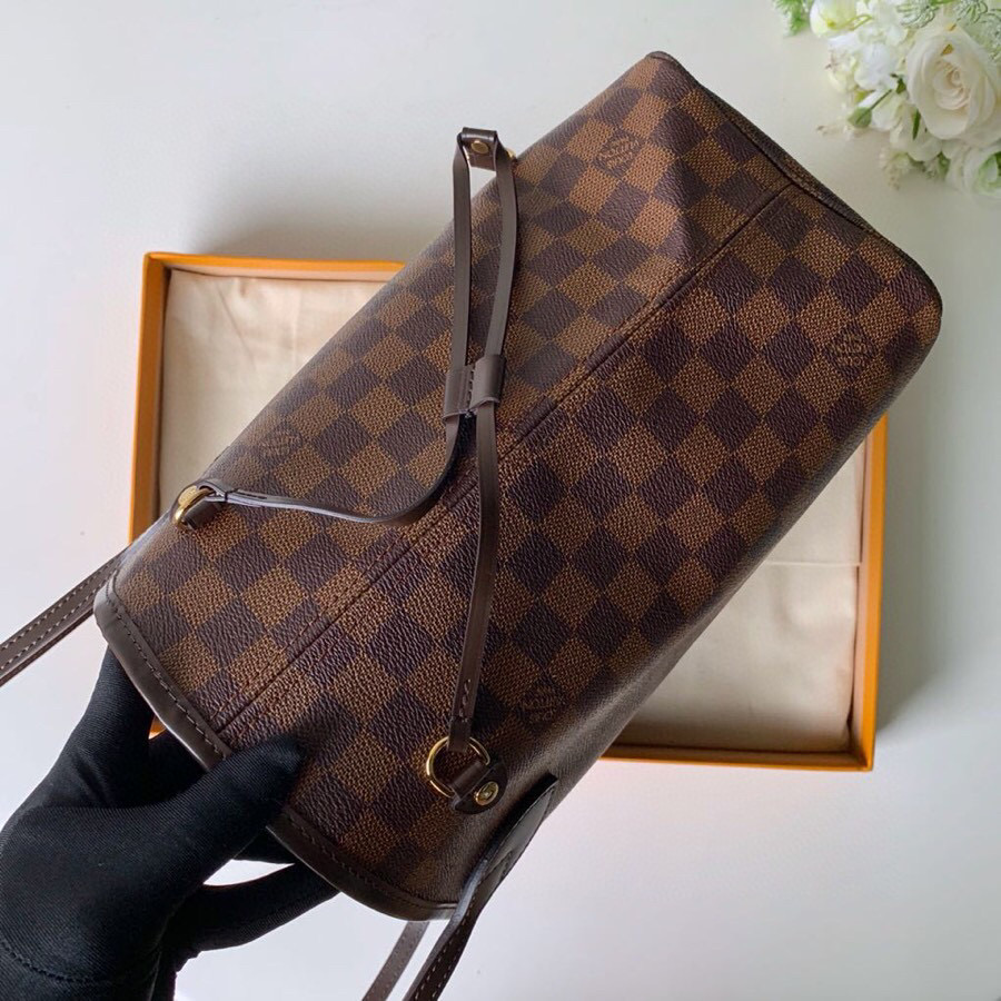 l**is V*t*n neverfull mm
