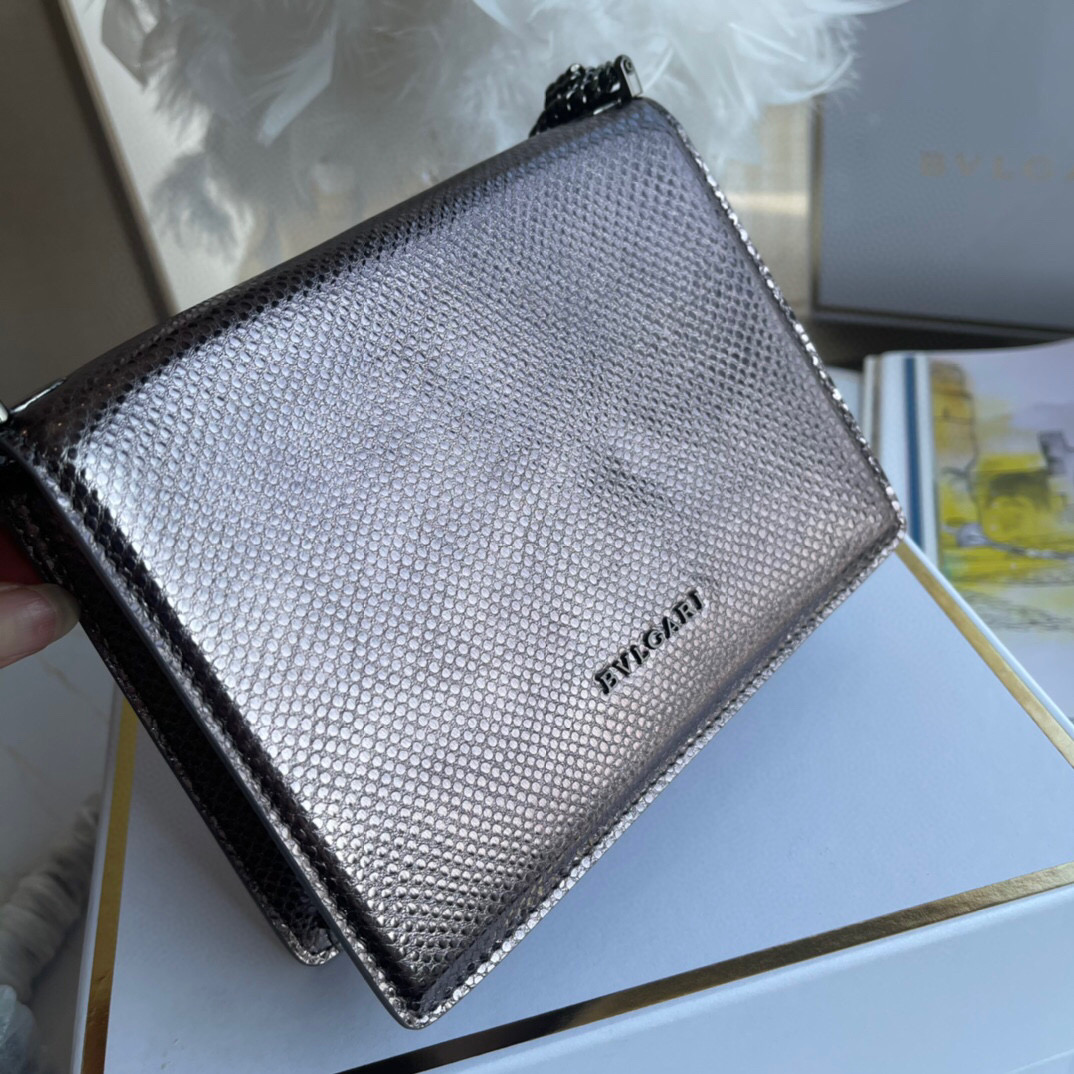 B*l*ai shoulder bag