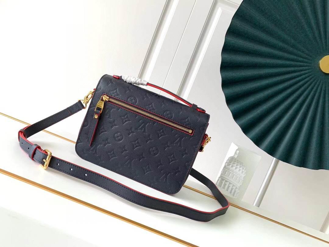 l**is V*t*n pochette metis