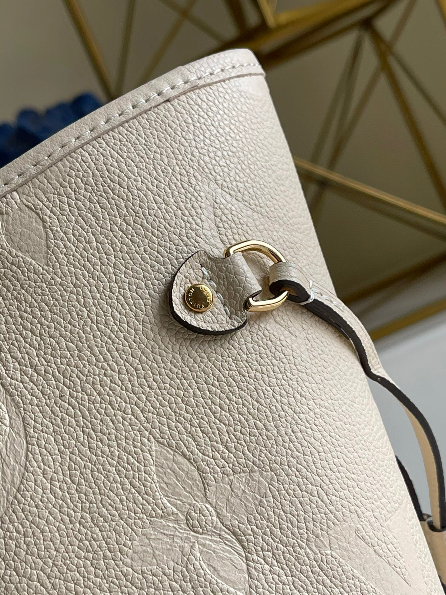 l**is V*t*n neverfull mm
