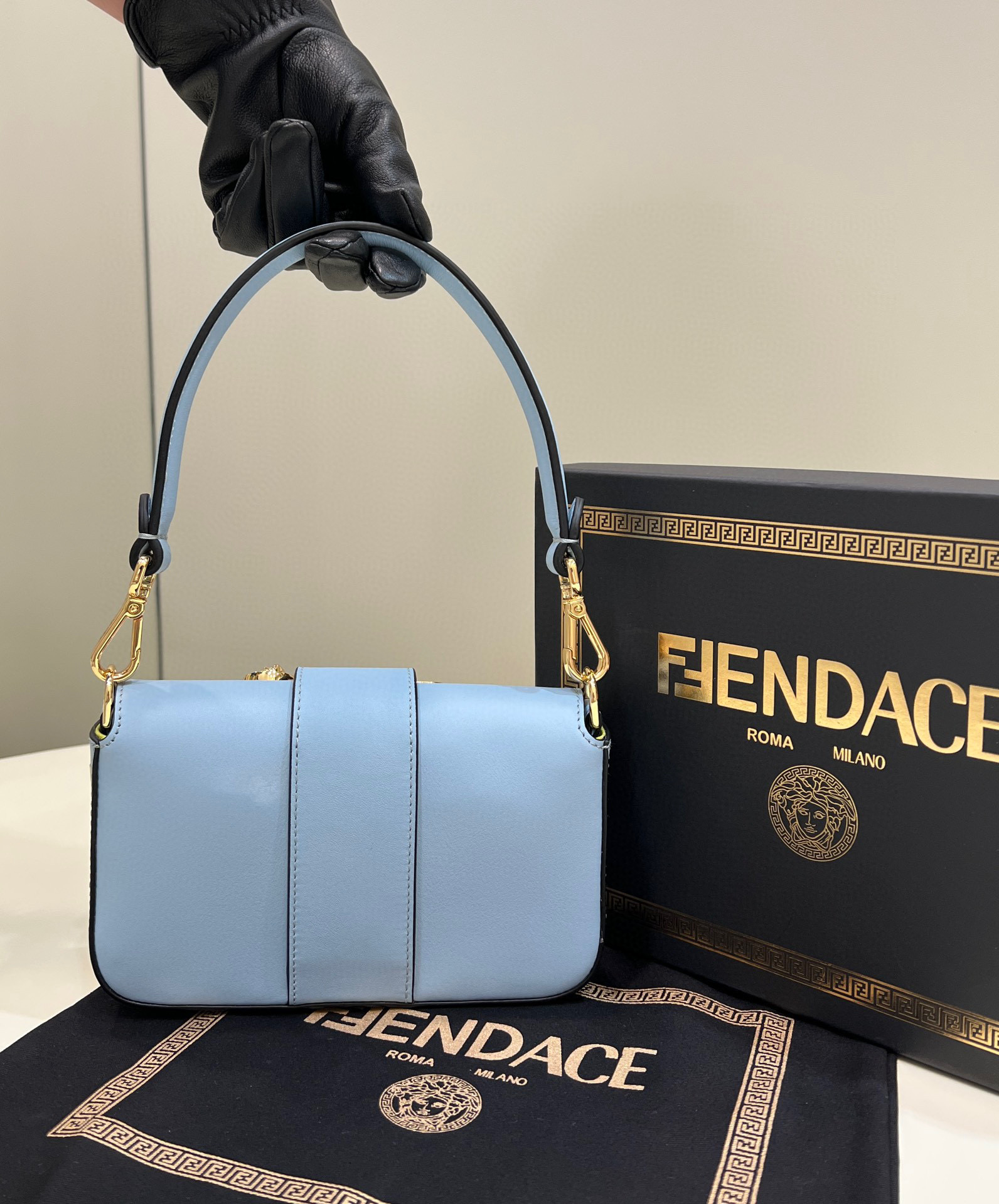 F**di & versace baguette