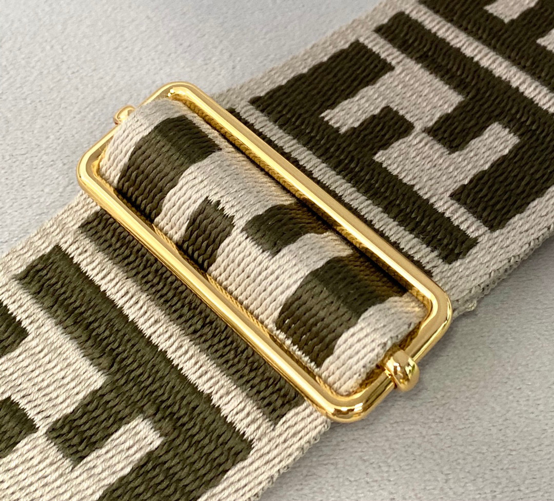 F**di strap