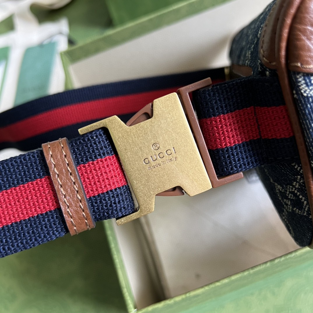 G*u*i belt bag with interlocking g