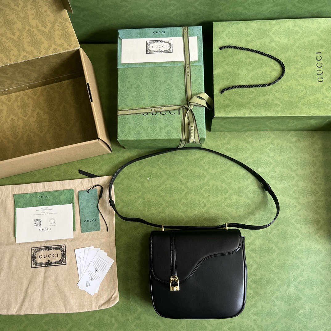 G*u*i equestrian inspired shoulder bag