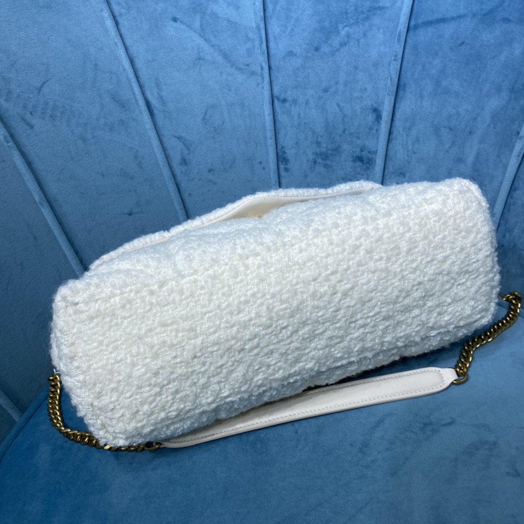 Y51 puffer medium chain bag