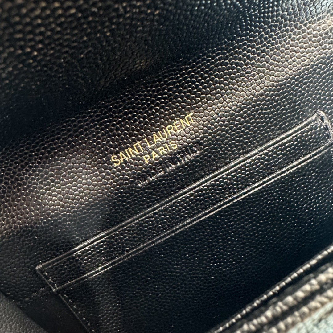 Y51 cassandre matelassÉ small envelope wallet