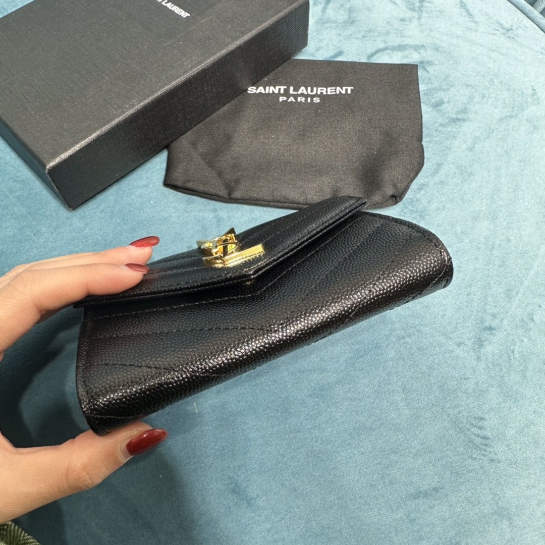 Y51 cassandre matelassÉ small envelope wallet