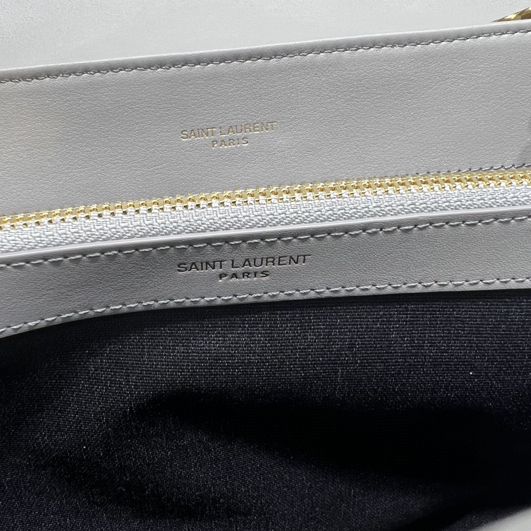 LOULOU MEDIUM IN QUILTED LEATHER