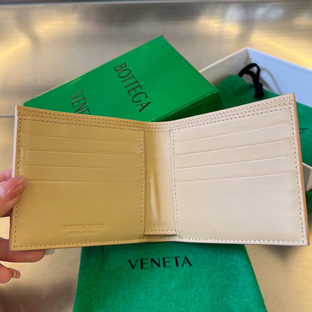 bo*te*ga Ve*ne*ta bv wallet