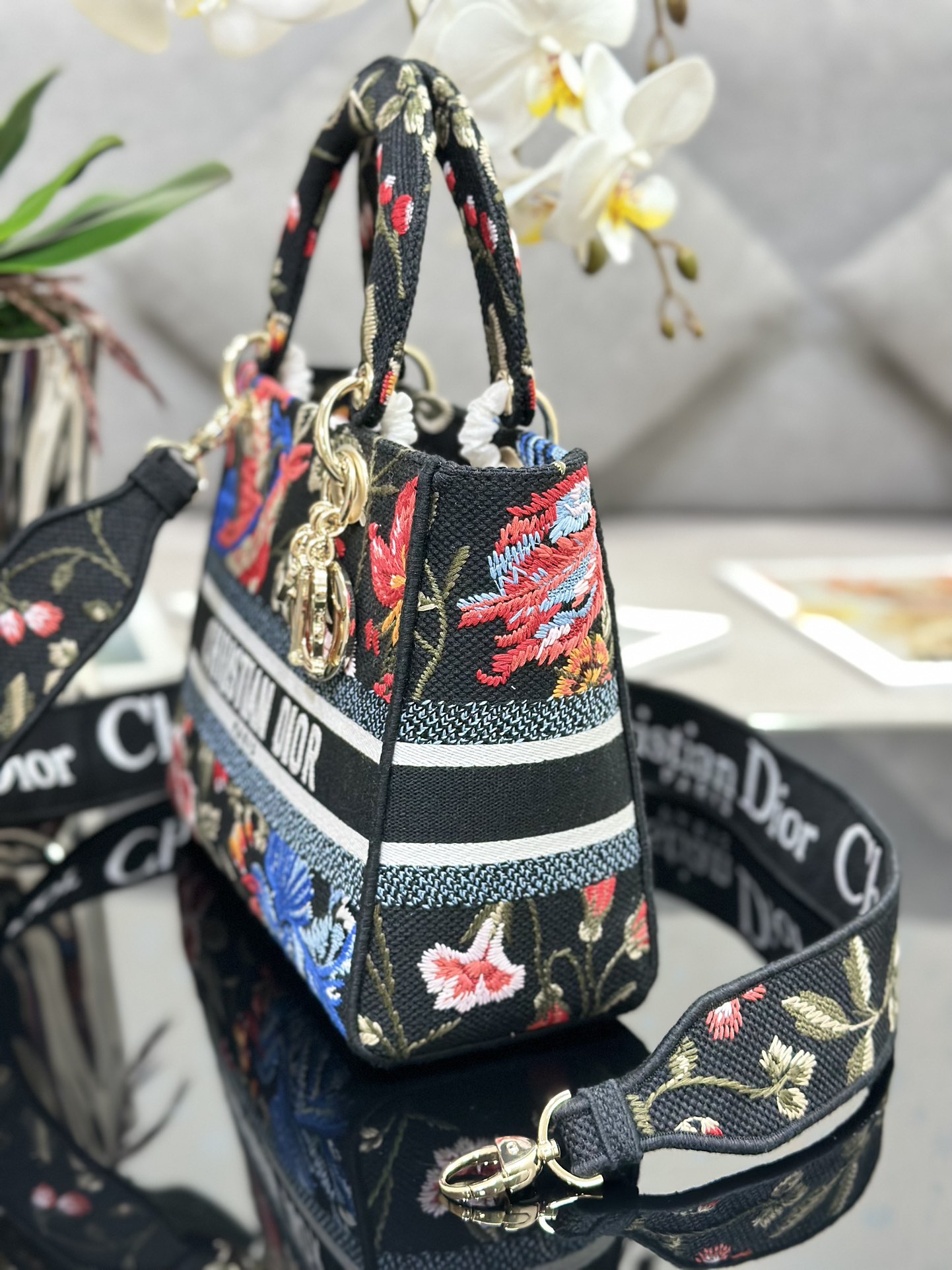 D*or medium lady d-lite bag