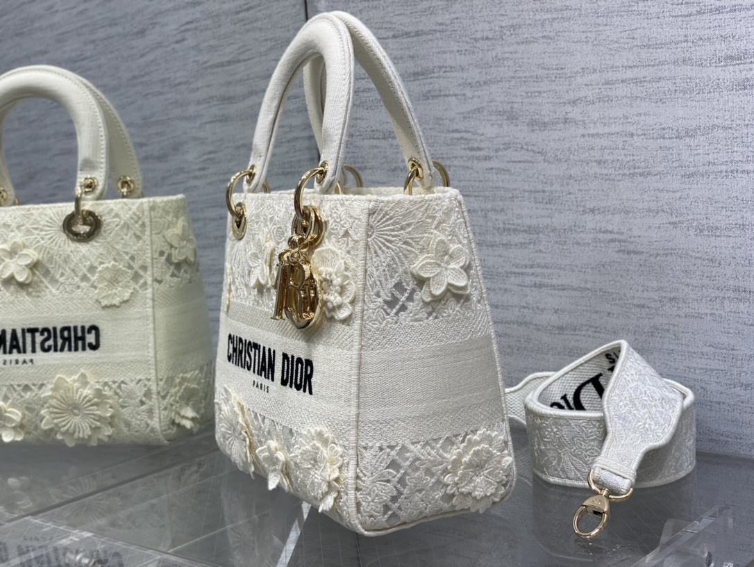 D*or medium lady d-lite bag