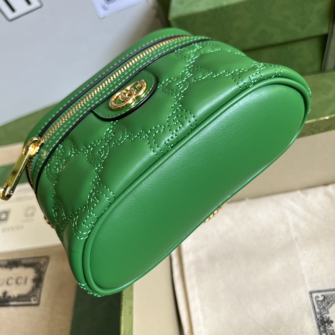 G*u*i gg matelassÉ top handle mini bag