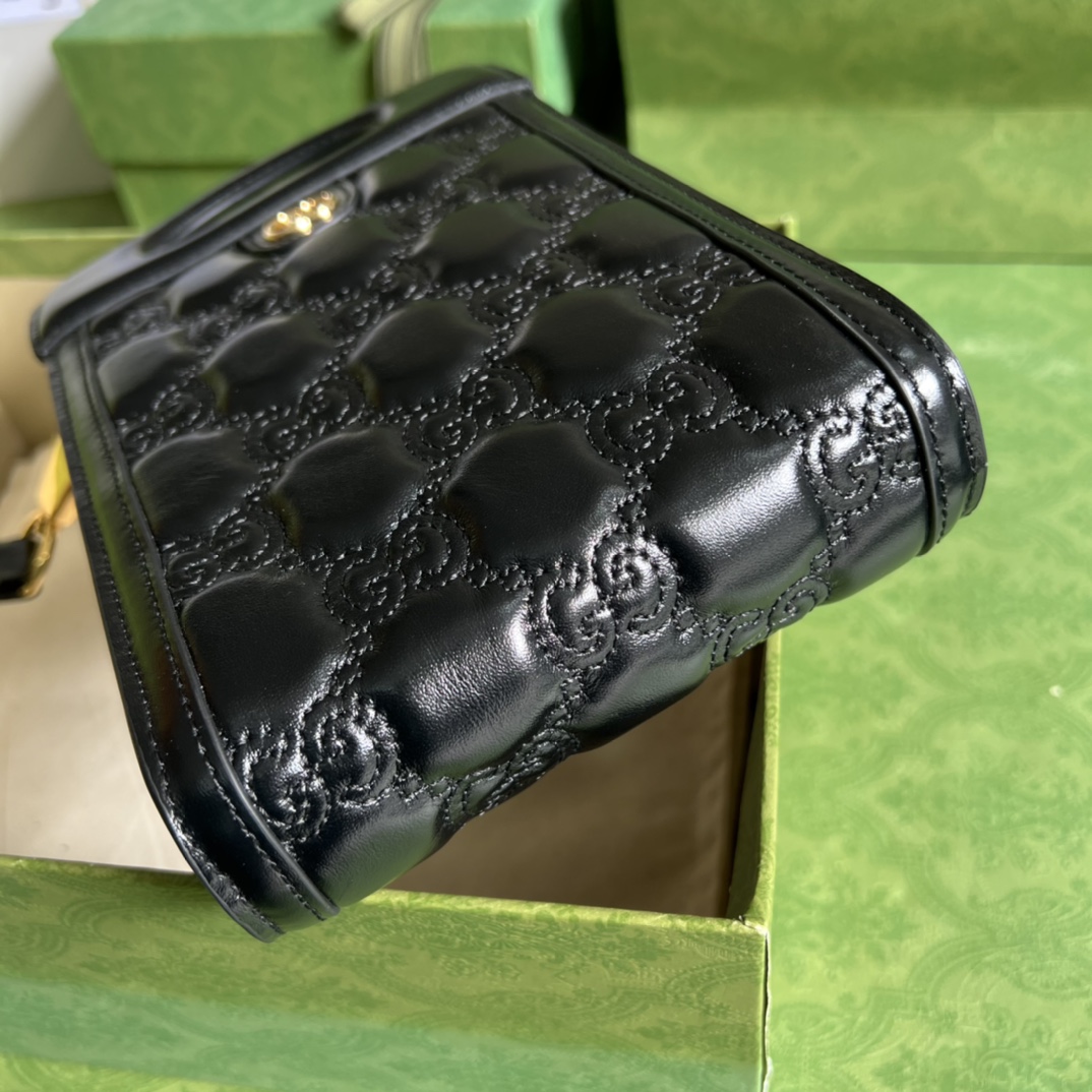 G*u*i gg matelassÉ top handle mini bag