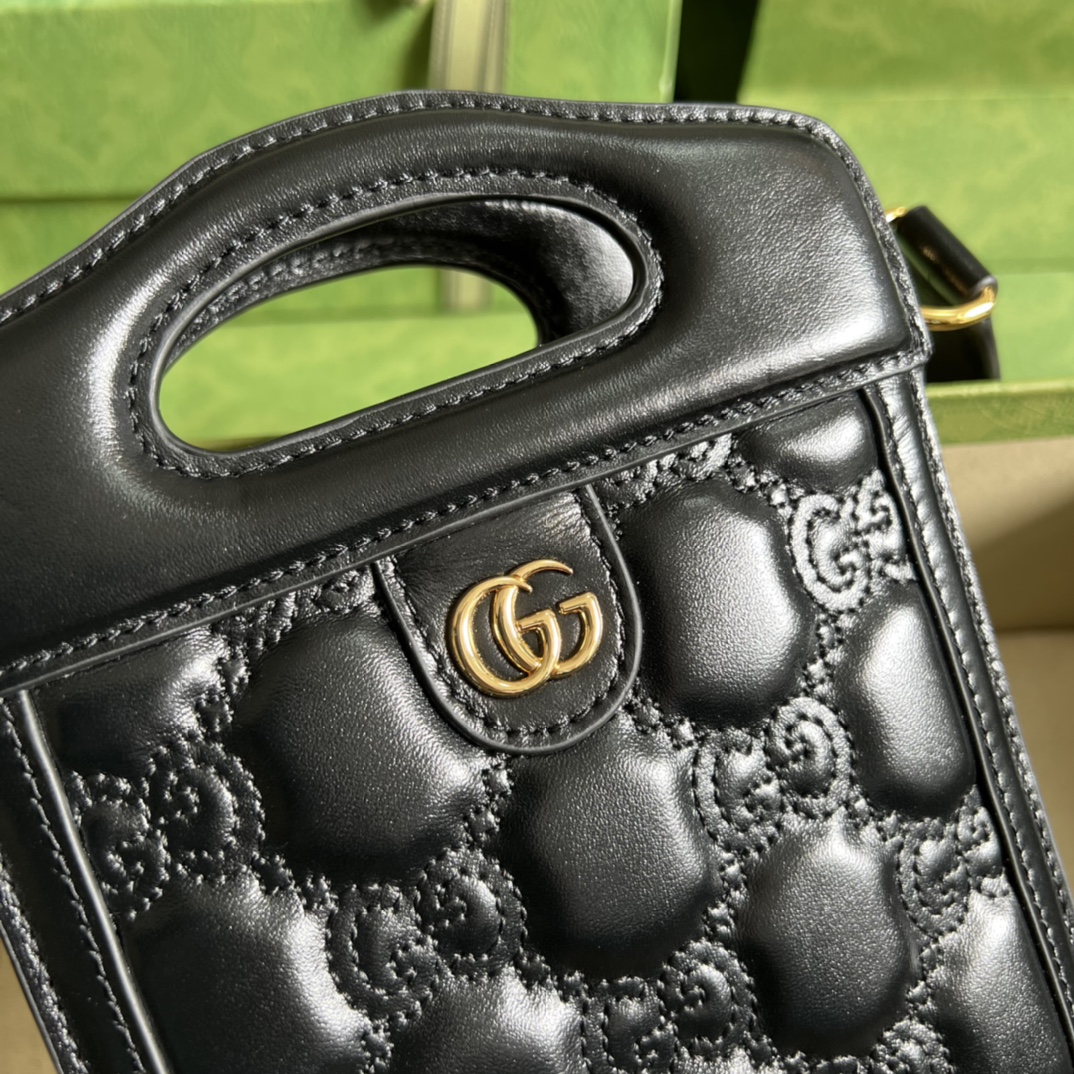 G*u*i gg matelassÉ top handle mini bag