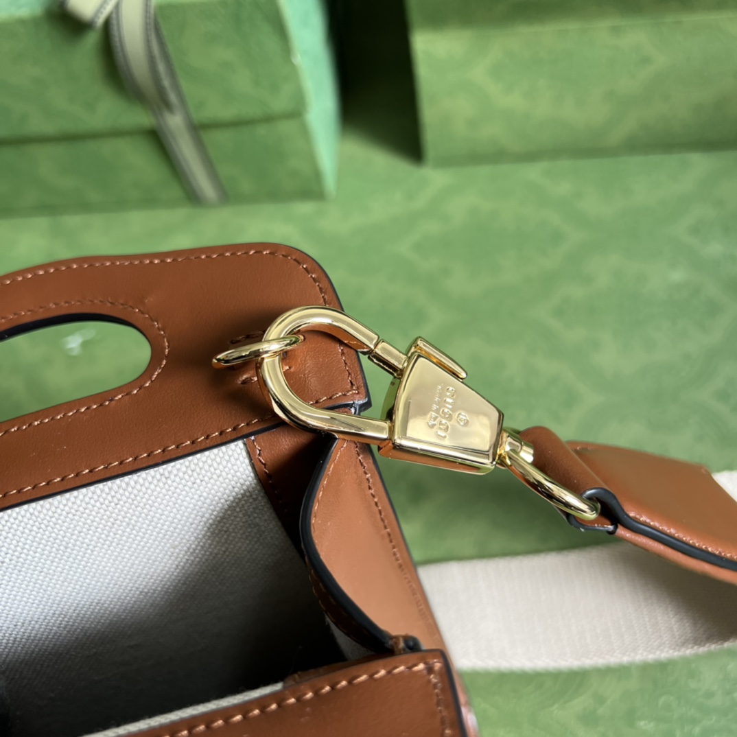 G*u*i gg matelassÉ top handle mini bag