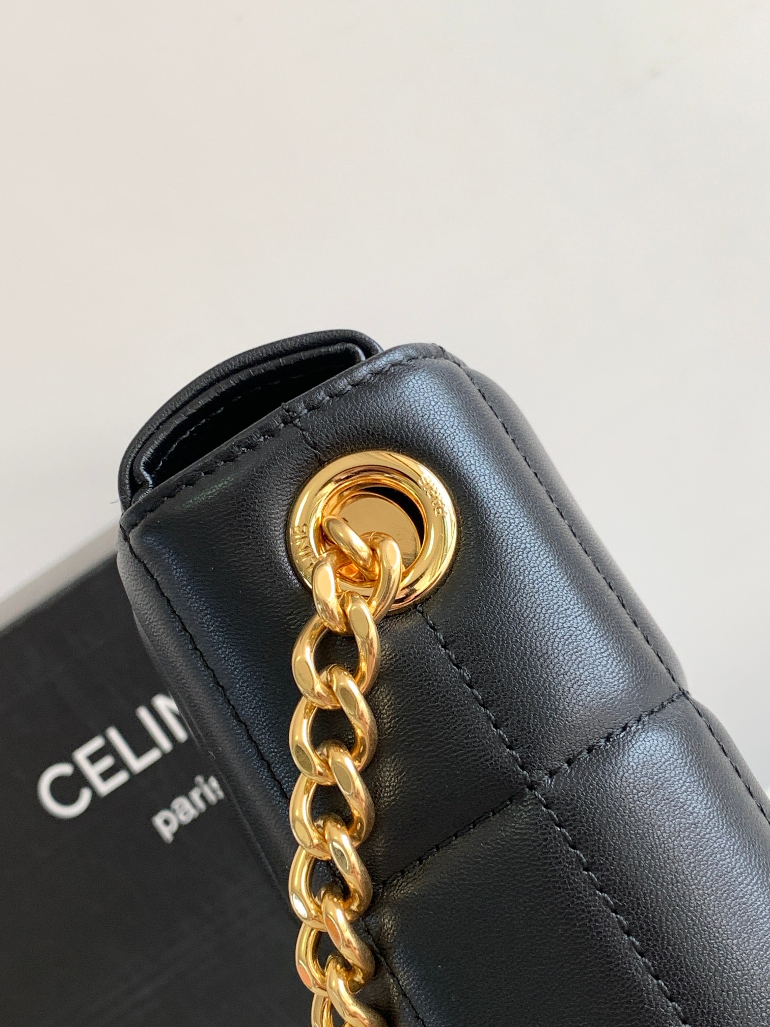 ce**e chain shoulder bag matelasse monoCh*0me ce**e in quilted goatskin