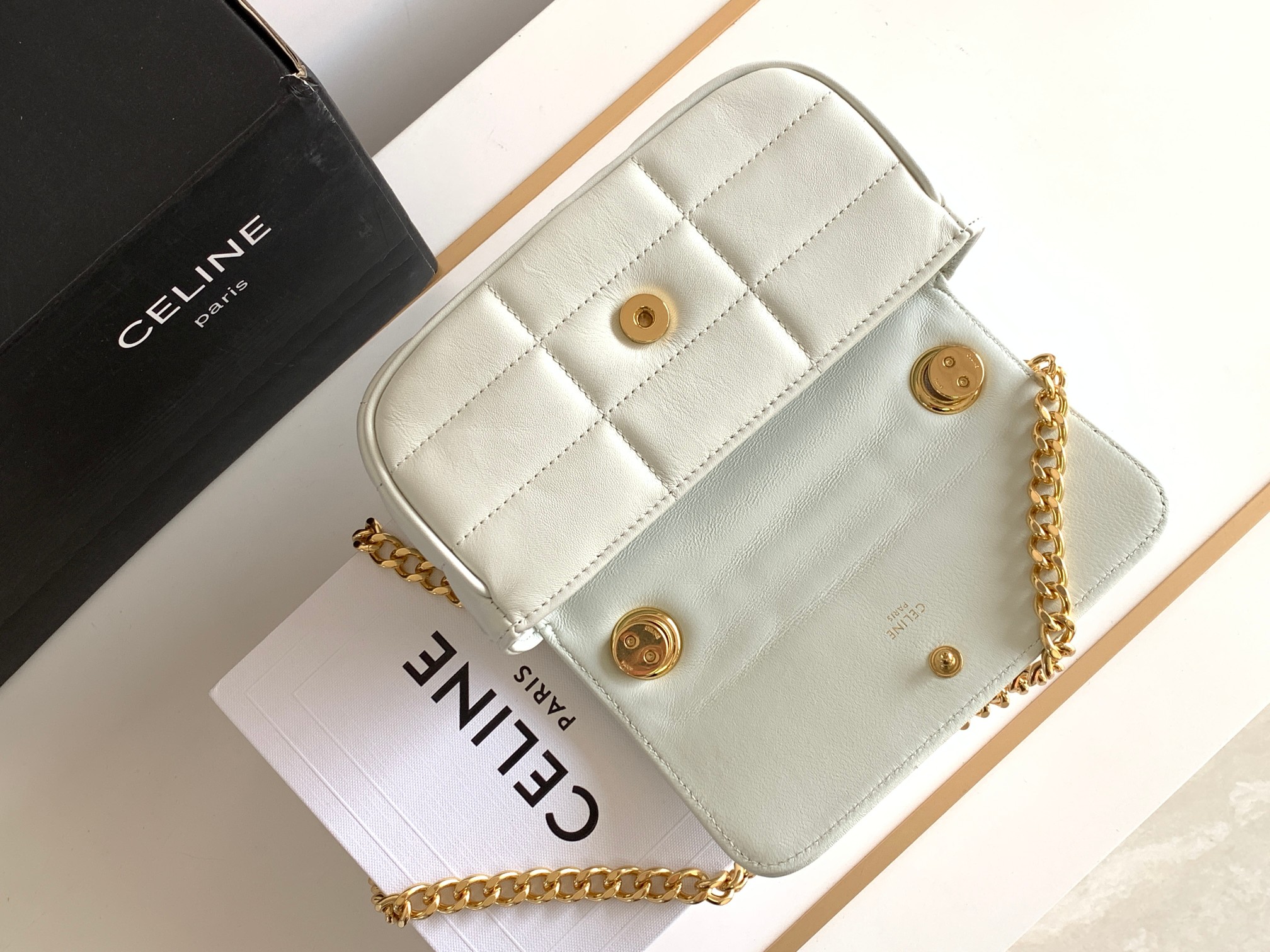 chain shoulder bag matelasse monoCh*0me ce**e in quilted goatskin