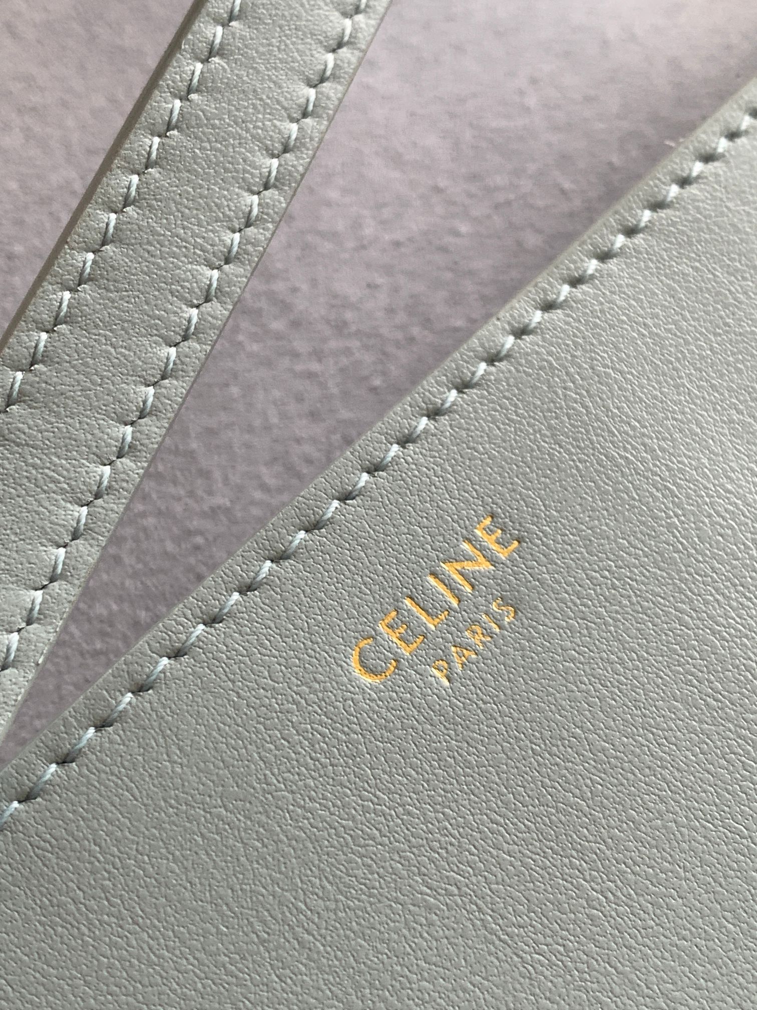 Ce**e besace cuir triomphe