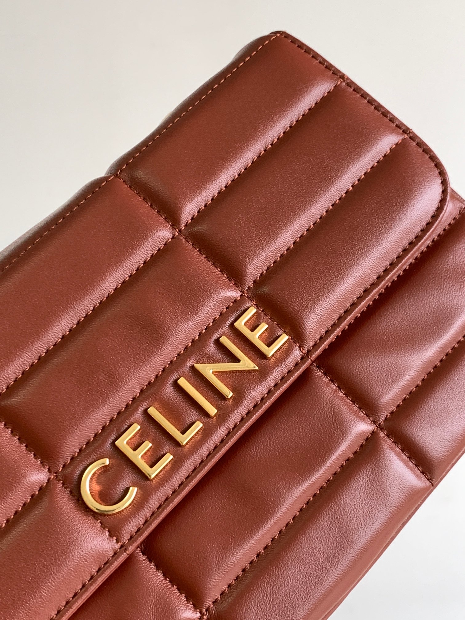 ce**e chain shoulder bag matelasse monoCh*0me
