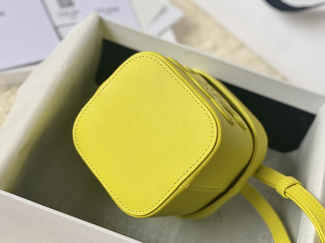 Ce**e small box