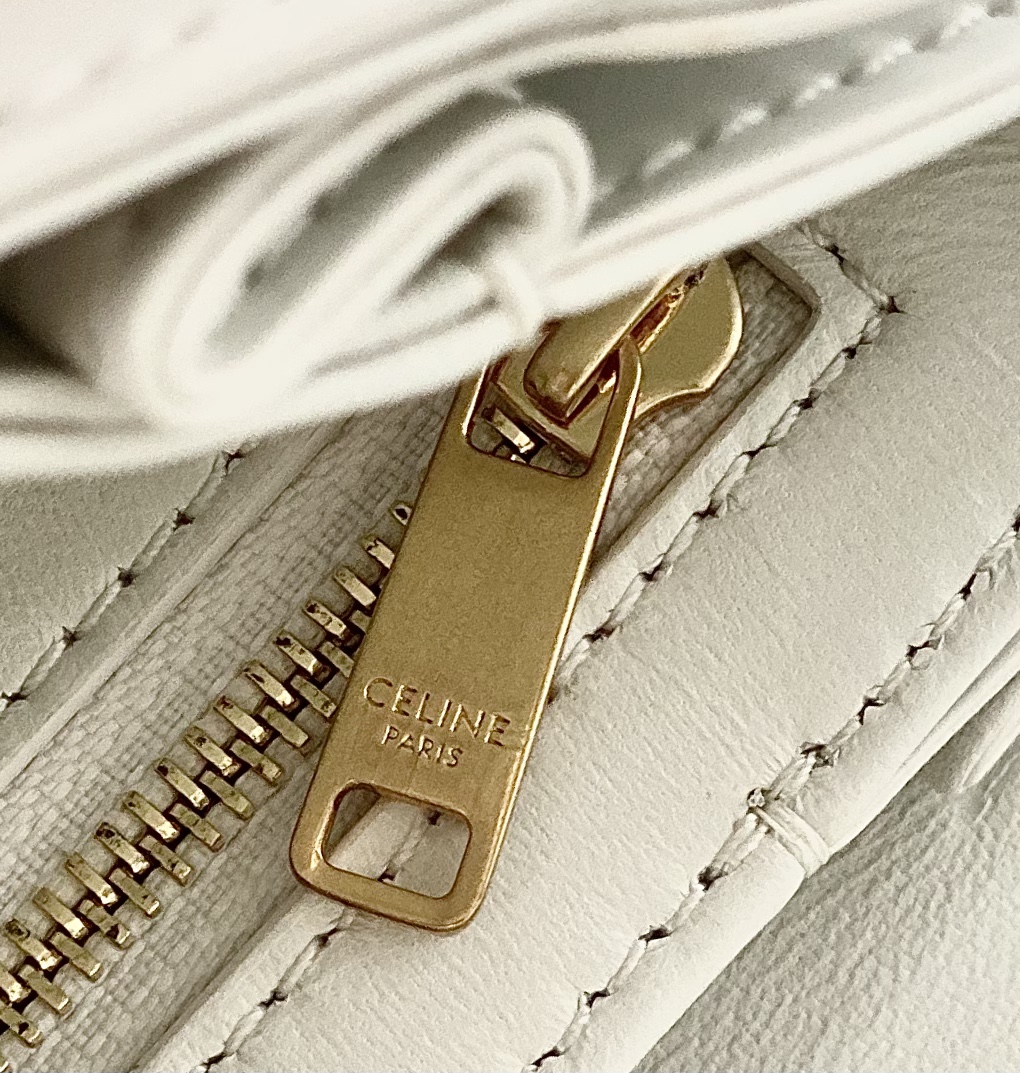Ce**e teen triomphe bag