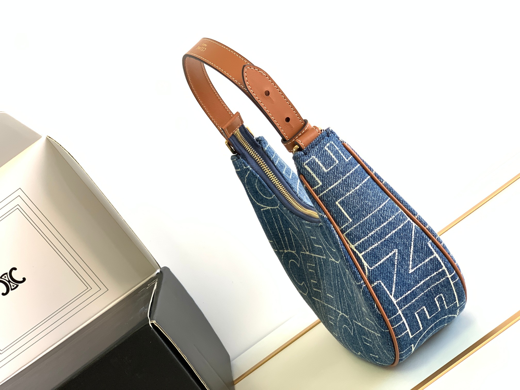 Ce**e ava bag