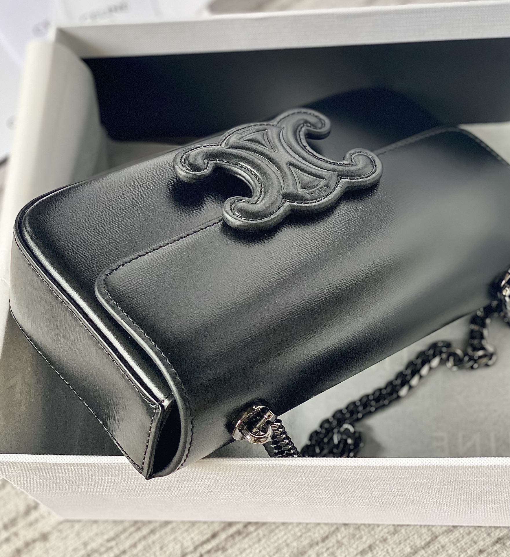 Ce**e cuir triomphe