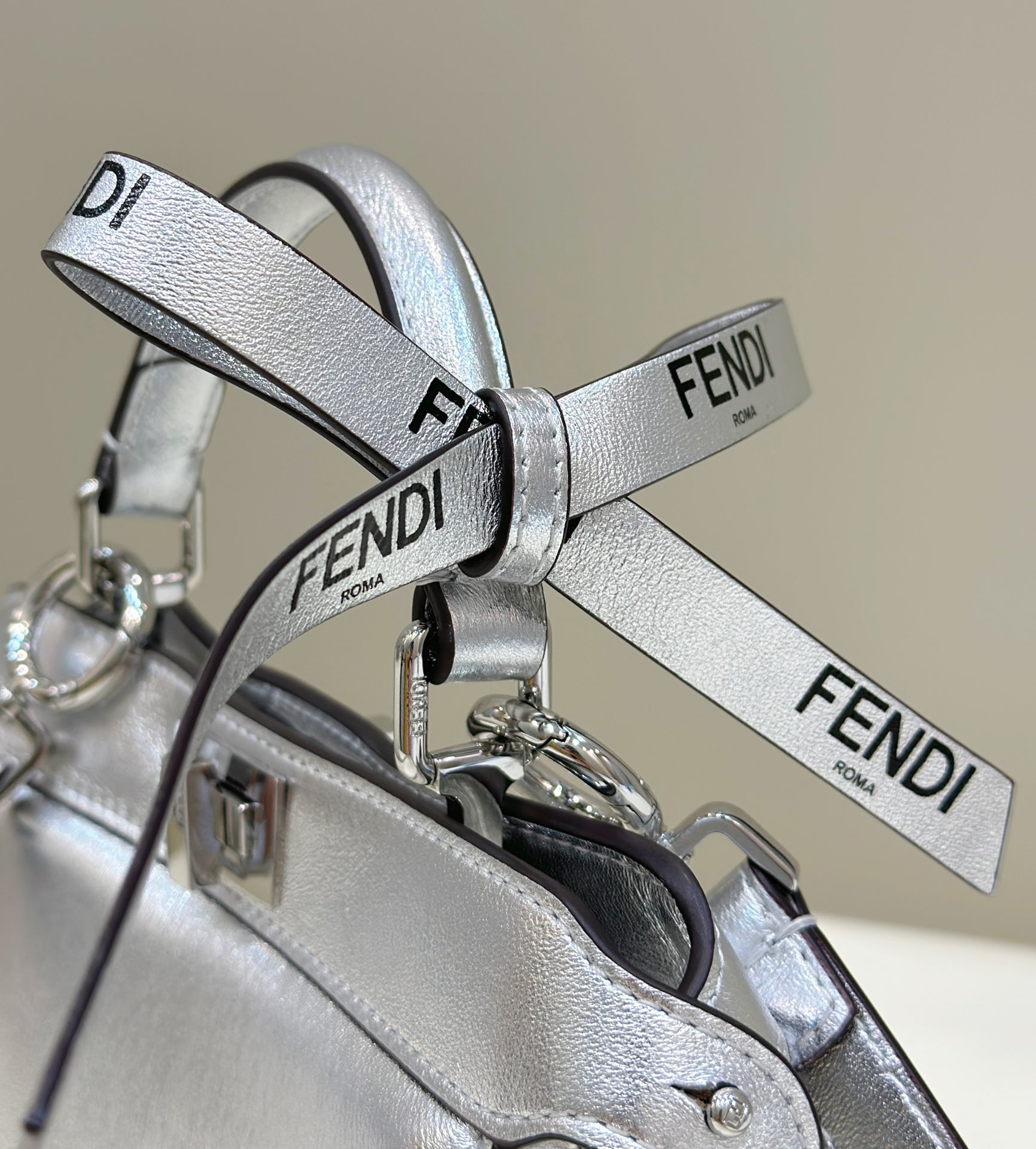 F**di by marc jacobs peekaboo