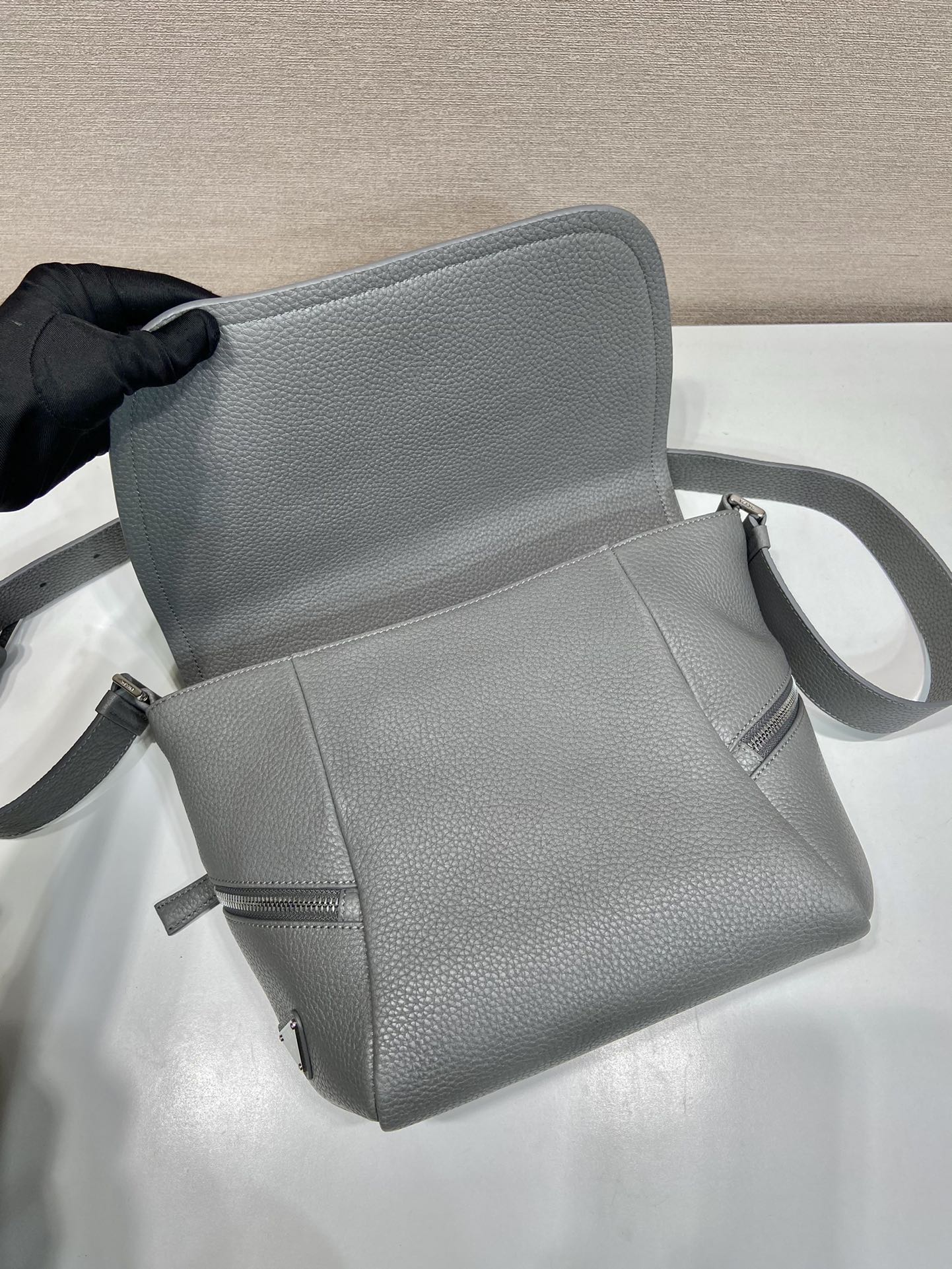 Pra*a leather bag with shoulder strap