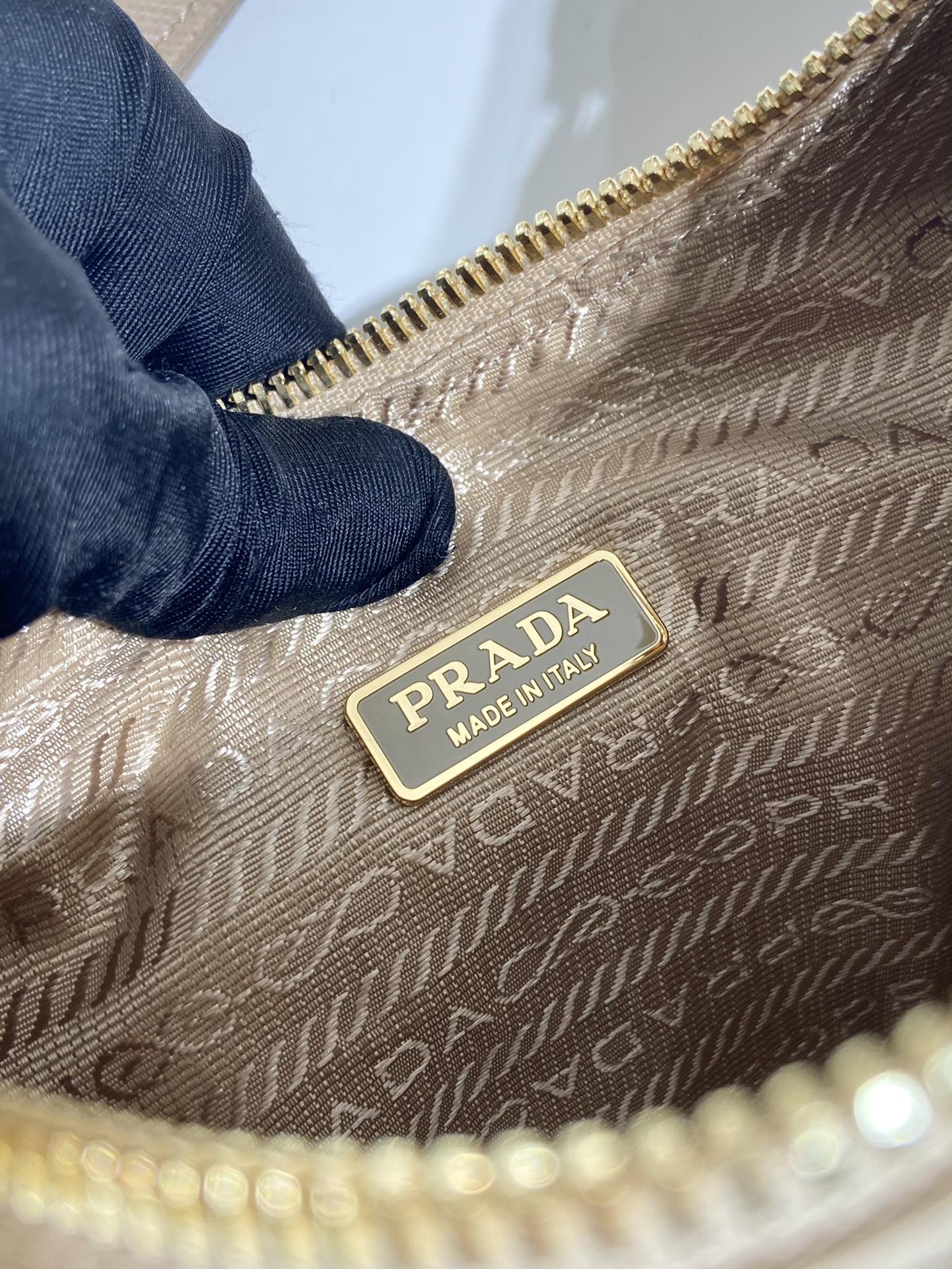 Pra*a re-edition 1995 chaîne re-nylon mini-bag