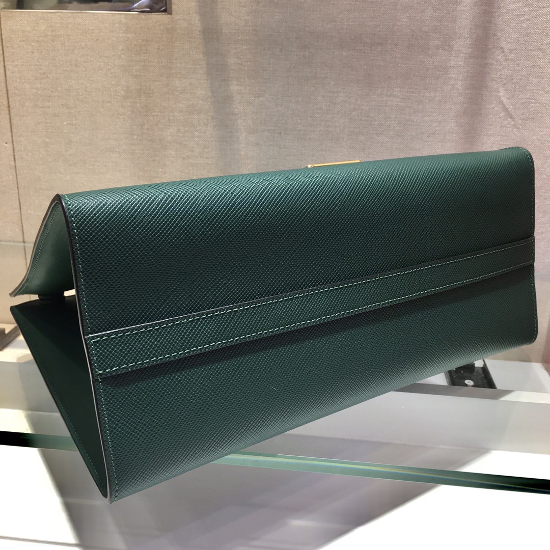 pra*a monoCh*0me medium saffiano bag