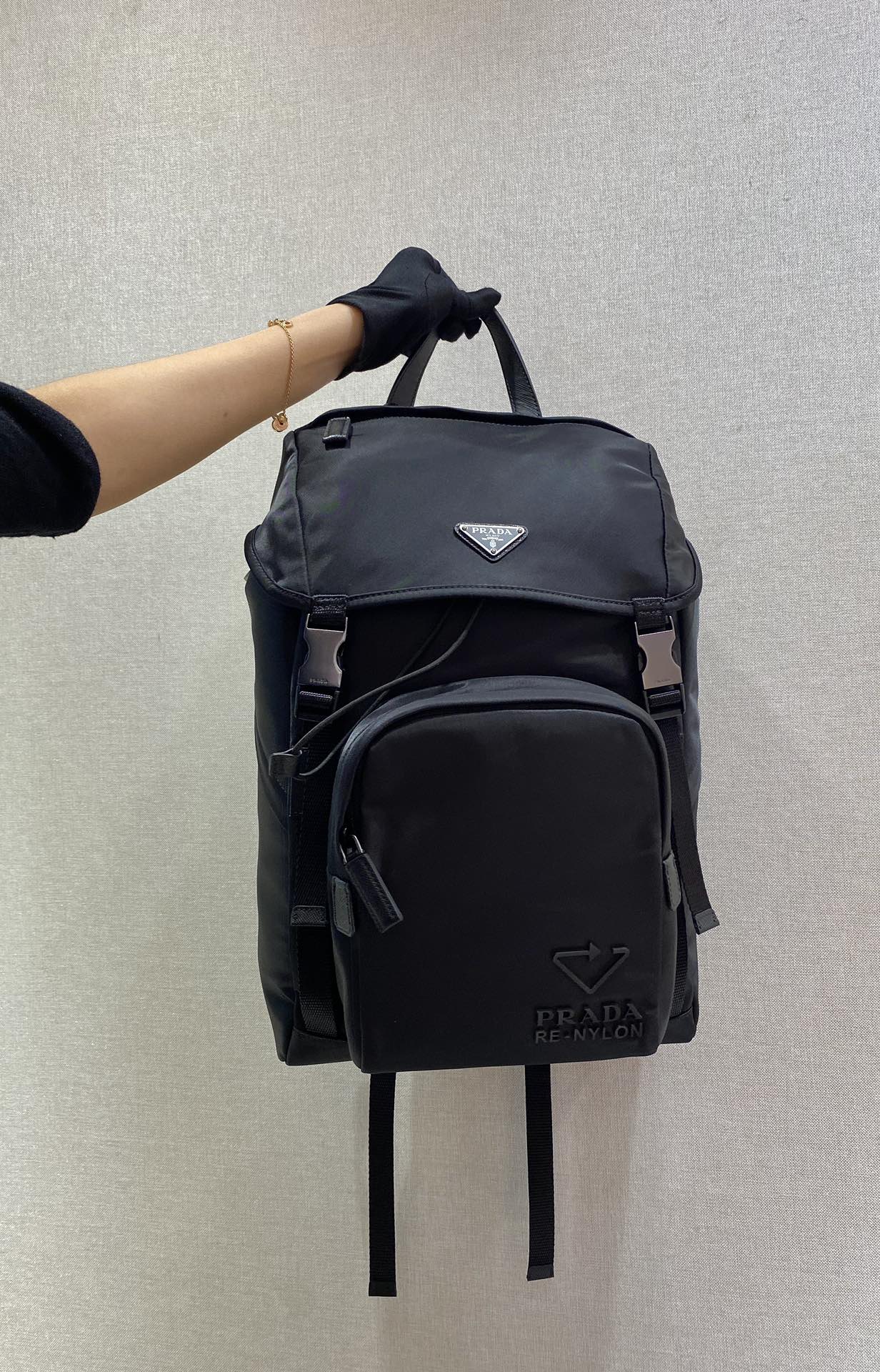 Pra*a backpack