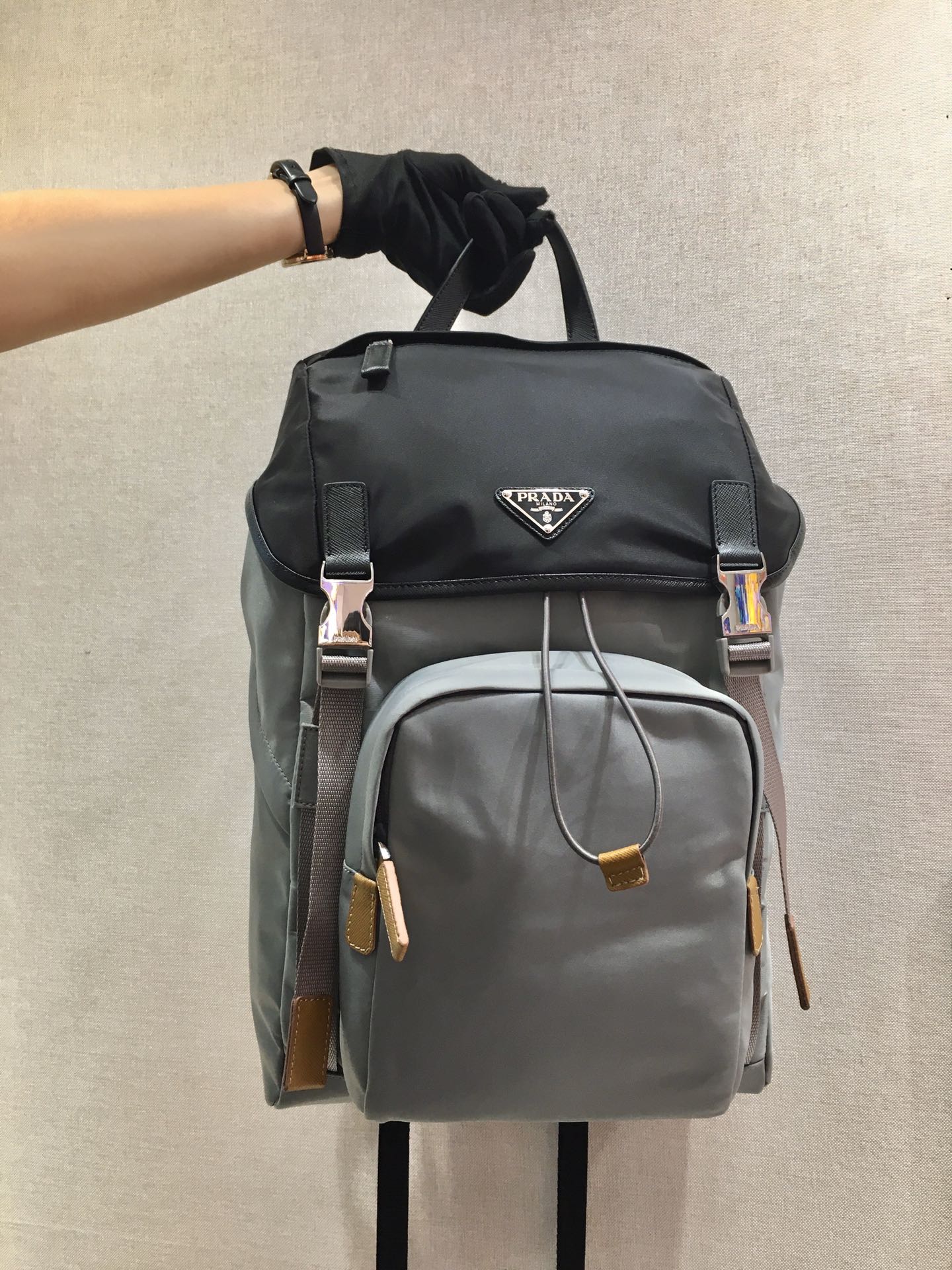 Pra*a backpack