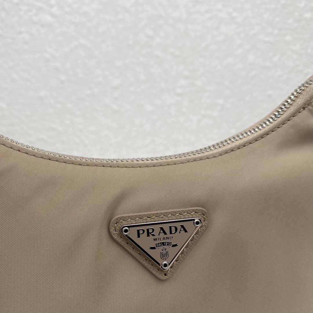 Pra*a re-edition 2005 re-nylon mini bag