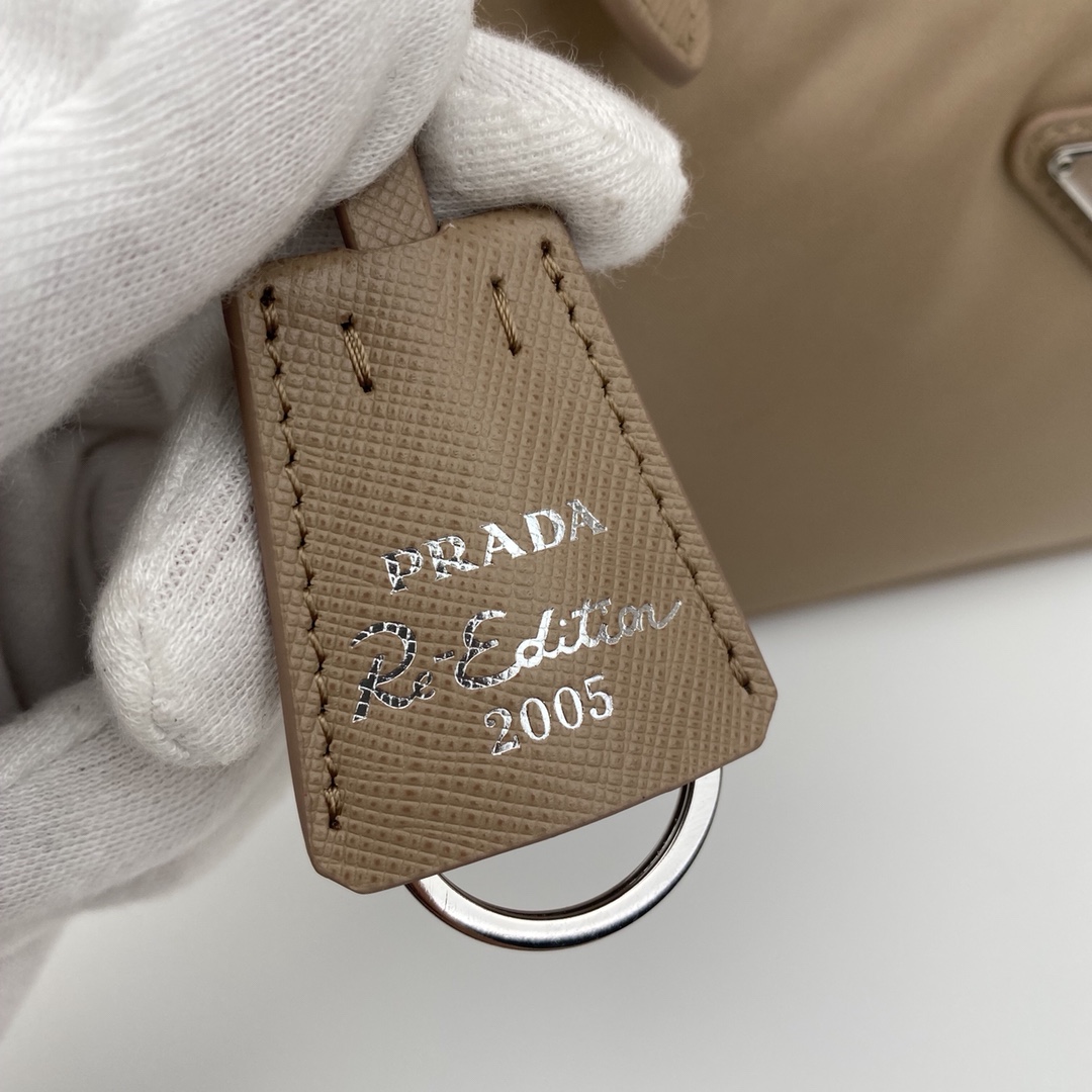 Pra*a re-edition 2005 re-nylon mini bag