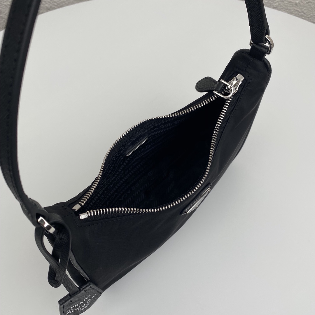 Pra*a re-edition 2005 re-nylon mini bag