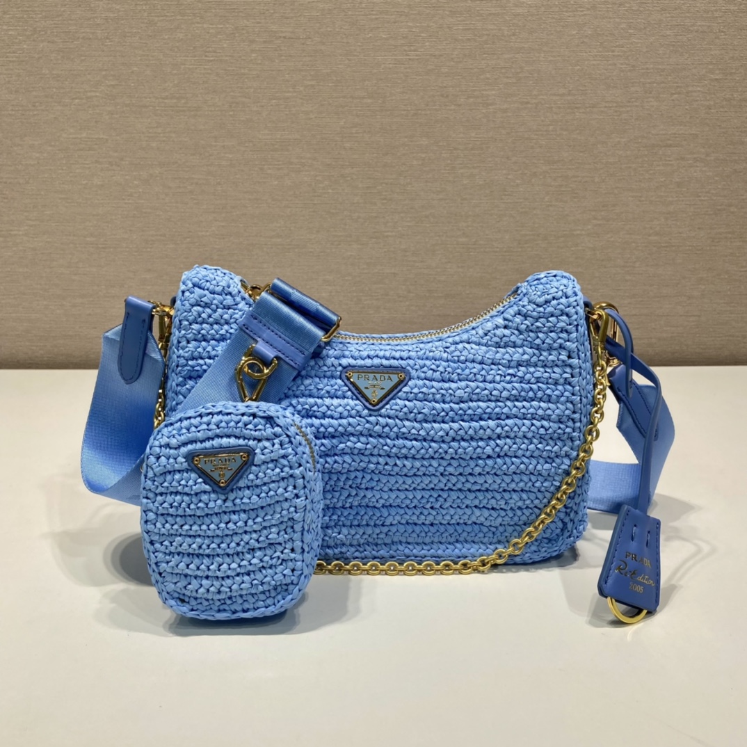 Pra*a re-edition 2005 bag