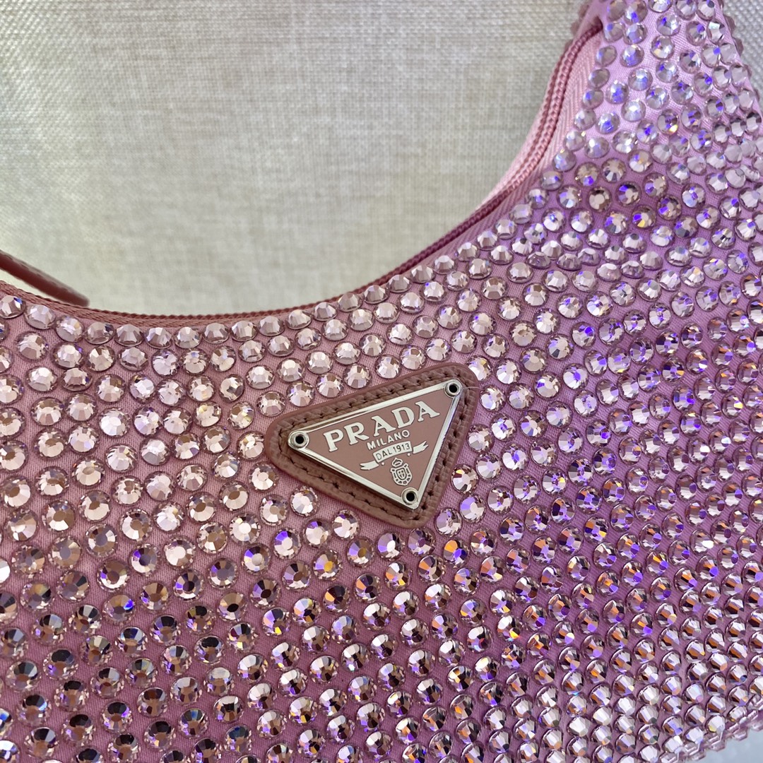 Pra*a hobo bag