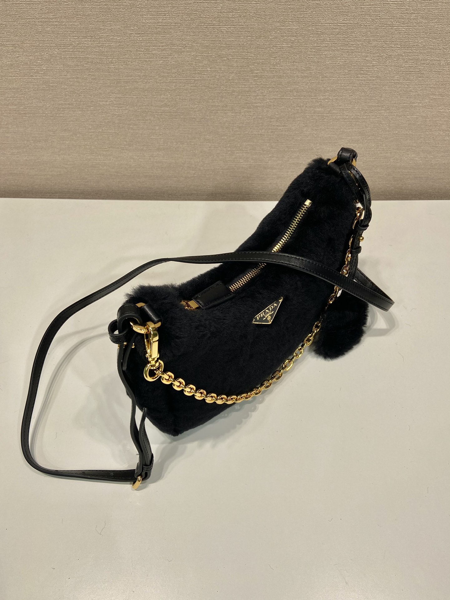 Pra*a re-edition 1995 hobo bag