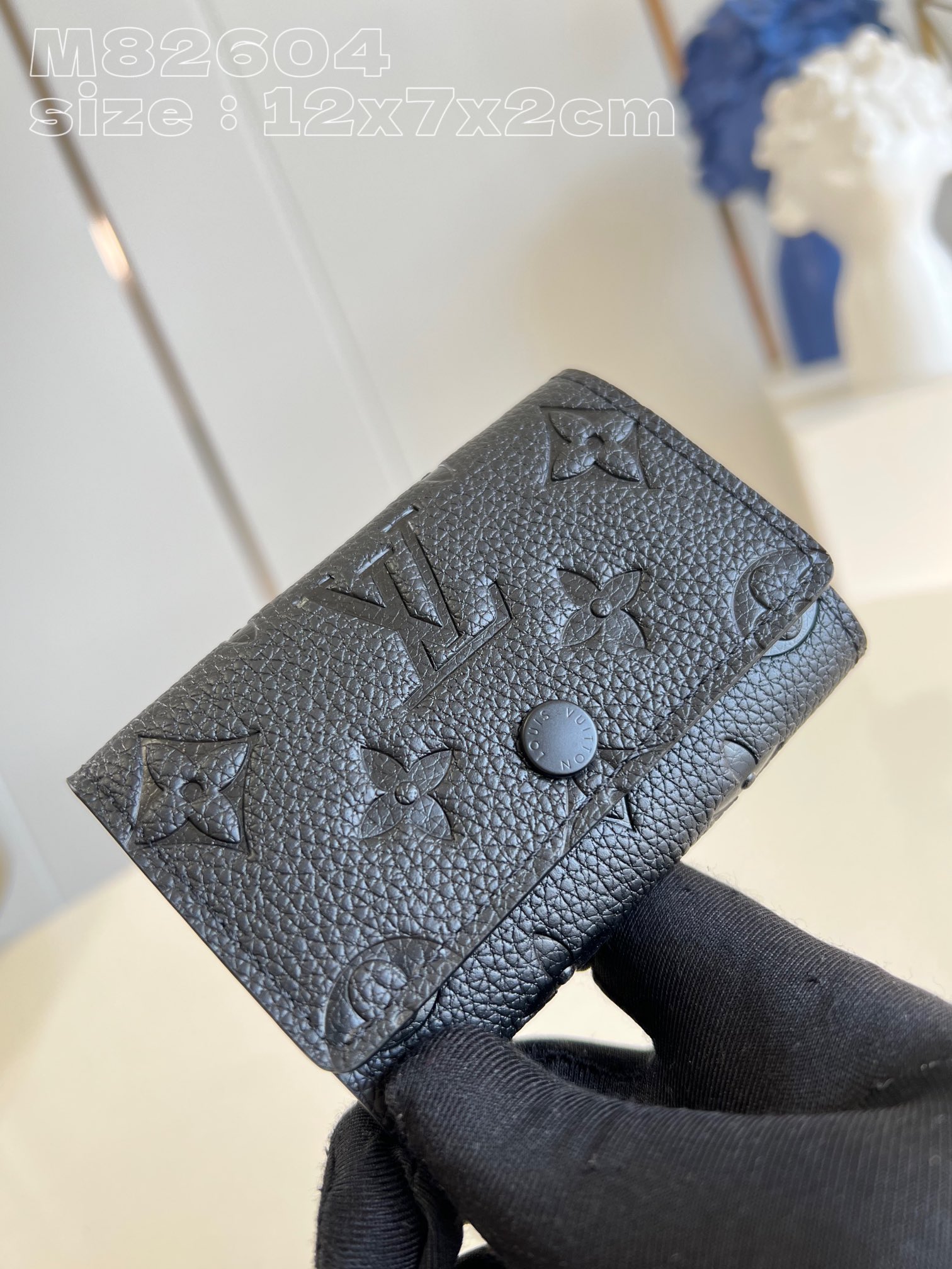l**is V*t*n monogram key holder