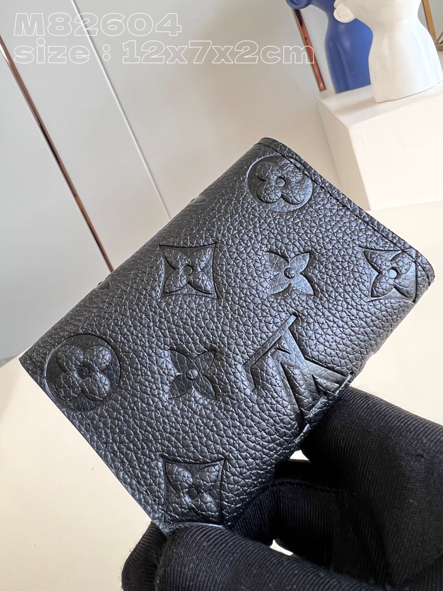 l**is V*t*n monogram key holder