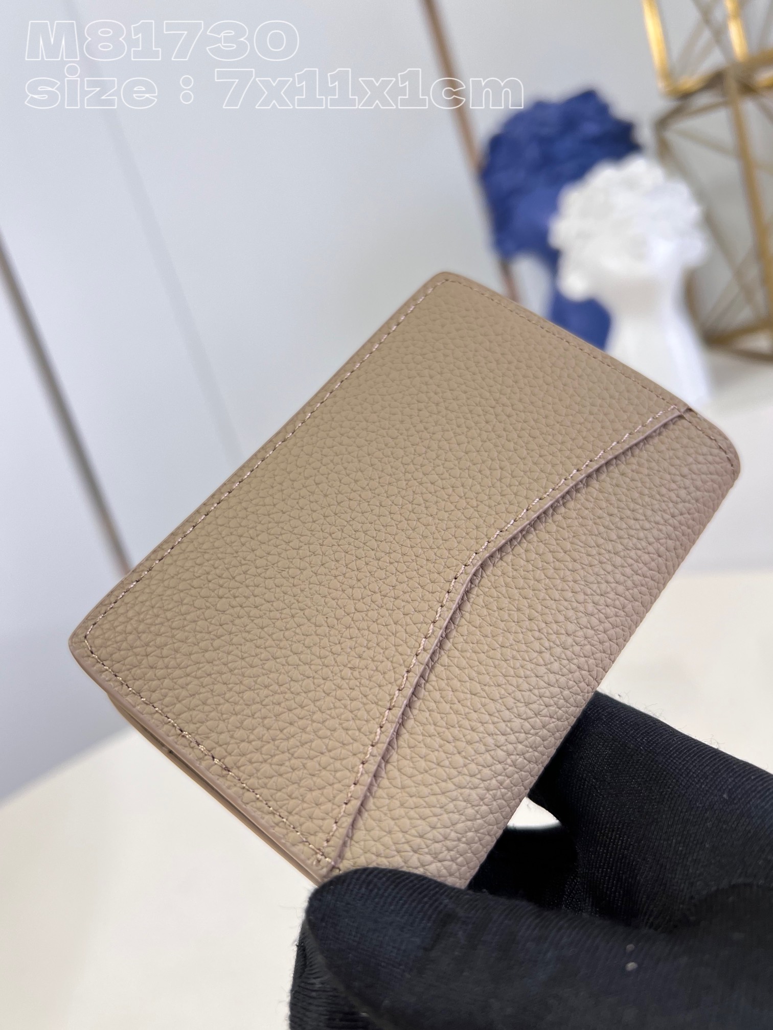 l**is V*t*n pocket organizer