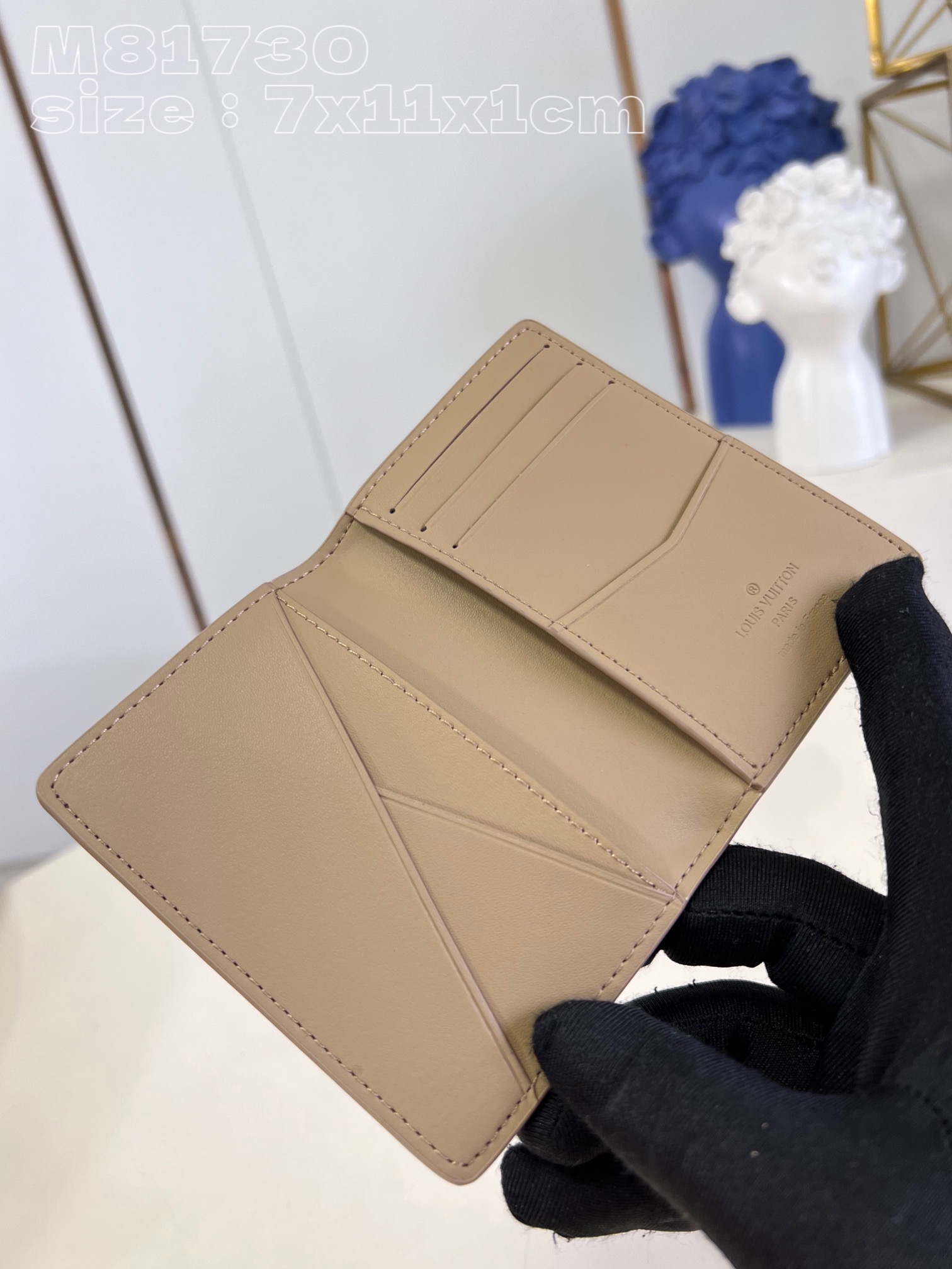 l**is V*t*n pocket organizer