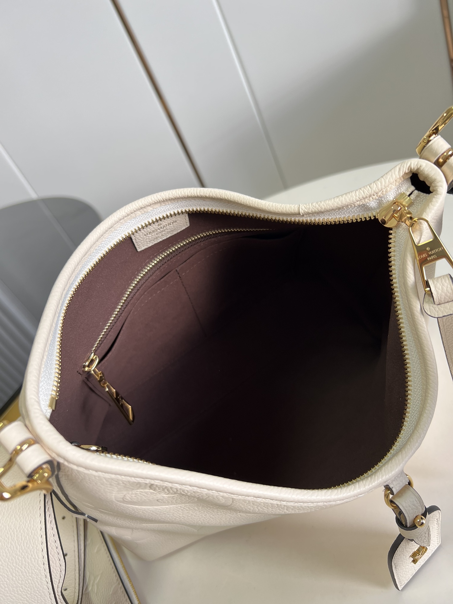 l**is V*t*n carryall pm bag