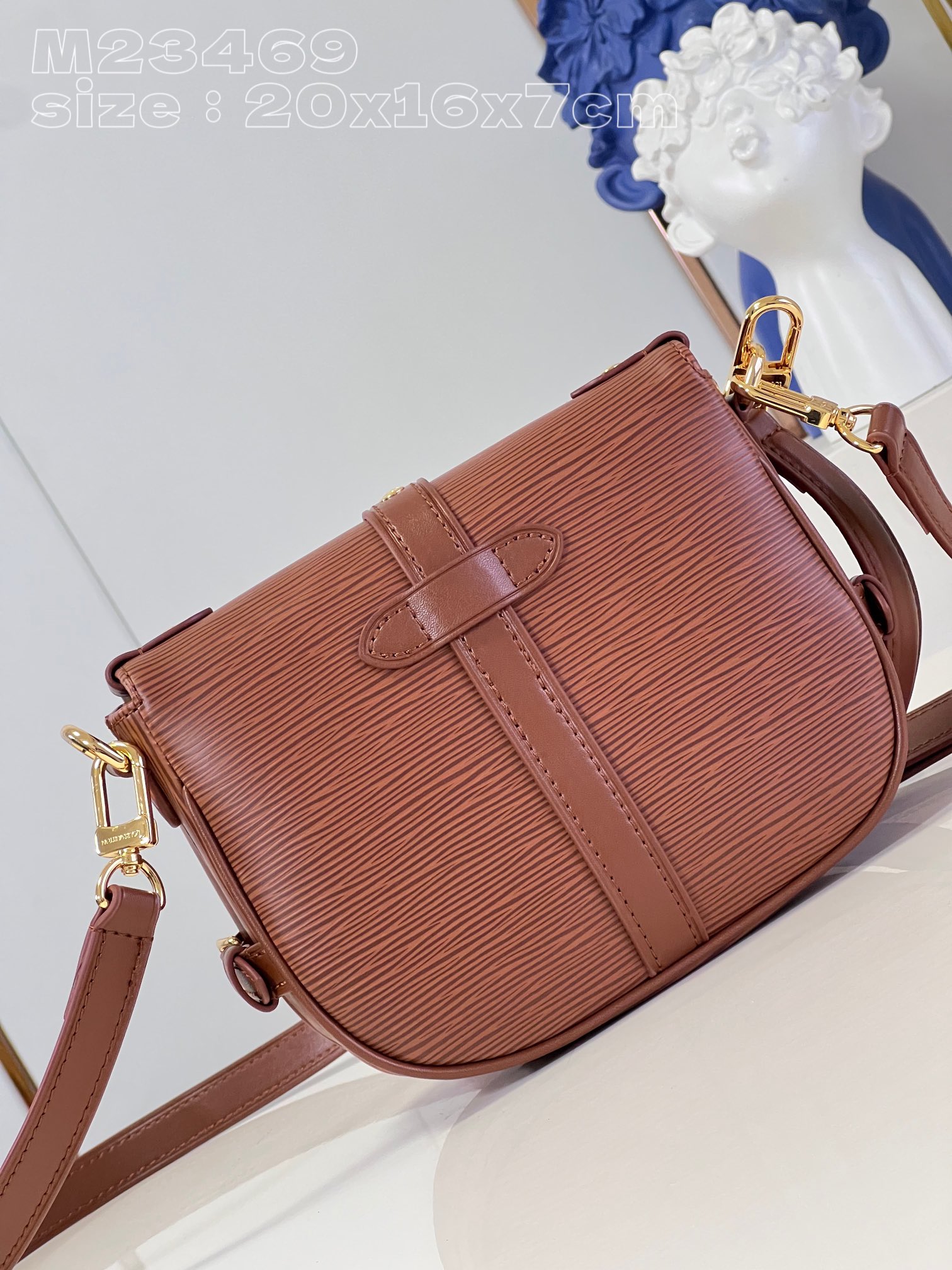 l**is V*t*n saumur bb handbag