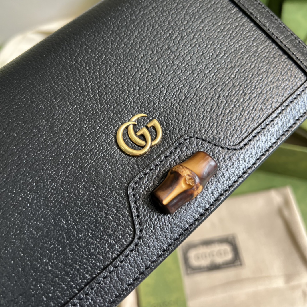 G*u*i diana mini bag with bamboo