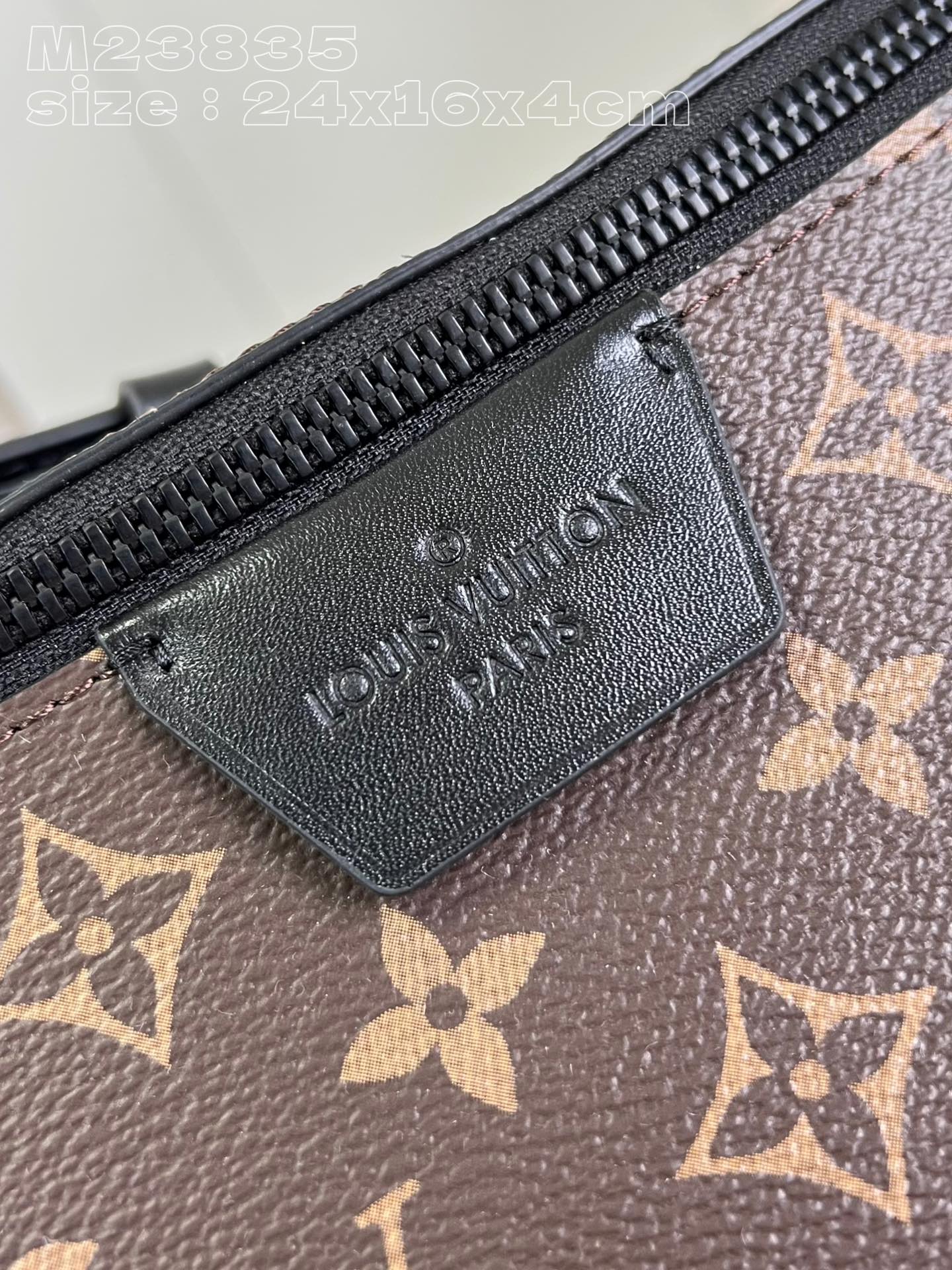 l**is V*t*n lv moon crossbody