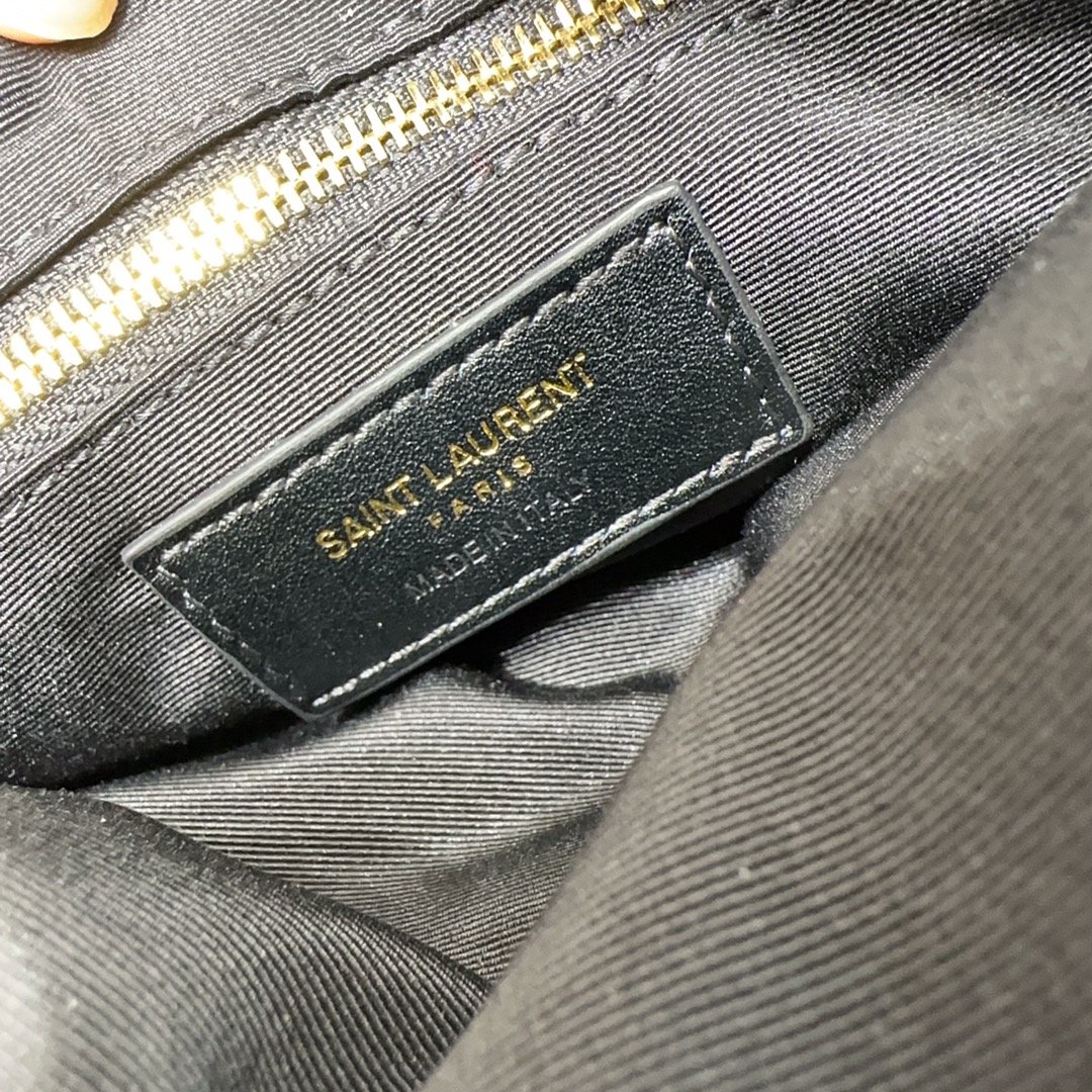 Y51 87 in quilted lambskin