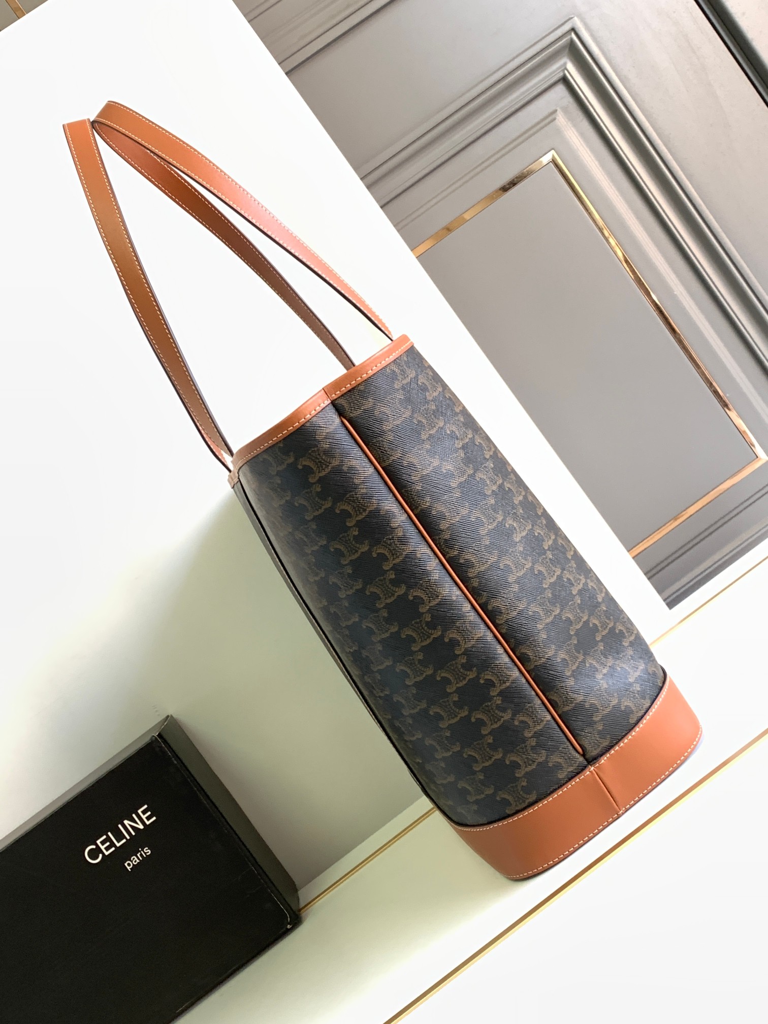 Ce**e medium cabas in triomphe canvas and calfskin