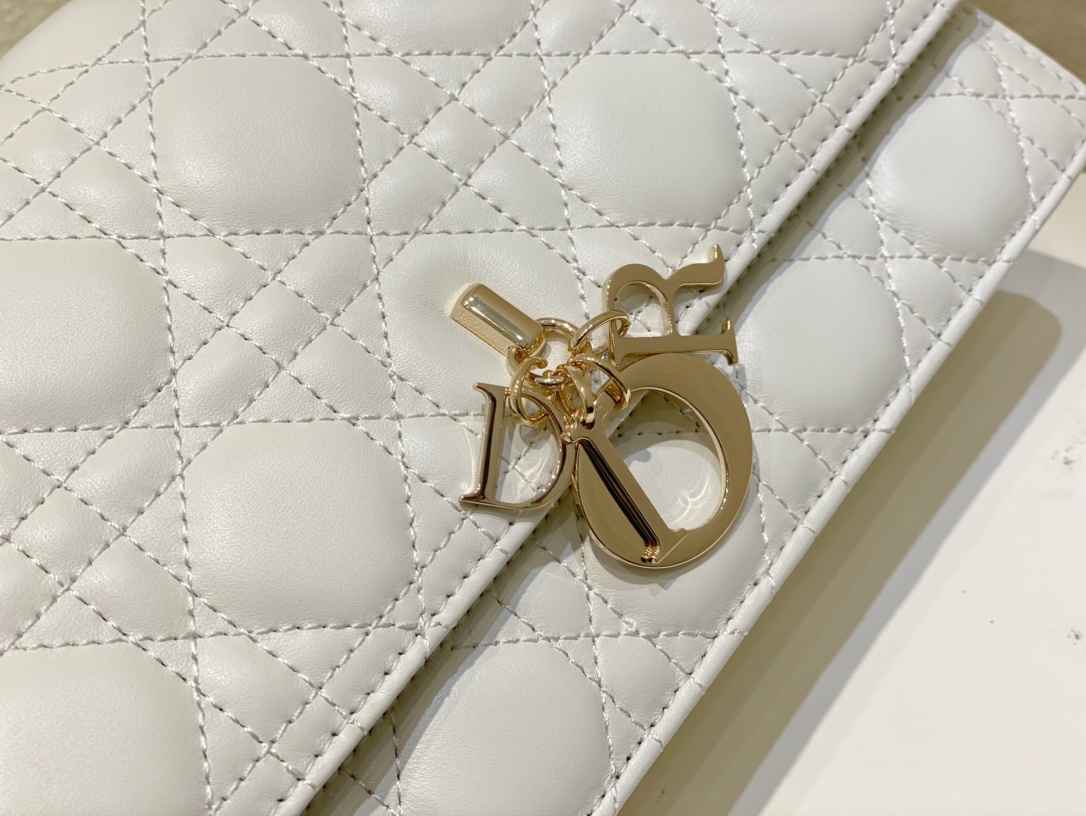 miss D*or top handle bag